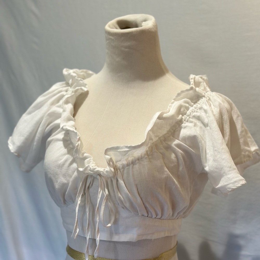 Aulieude White Flowy Cropped Linen Blouse